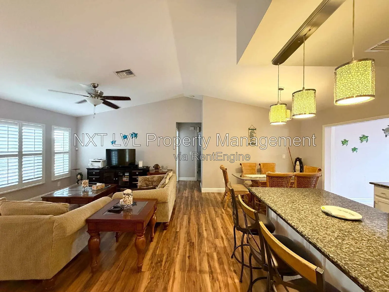 3 bed, 2.0 bath, 1216 sqft, $2,795 — Photo 4