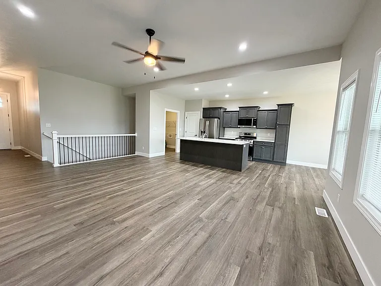 4101 Westgate Dr — Photo 3