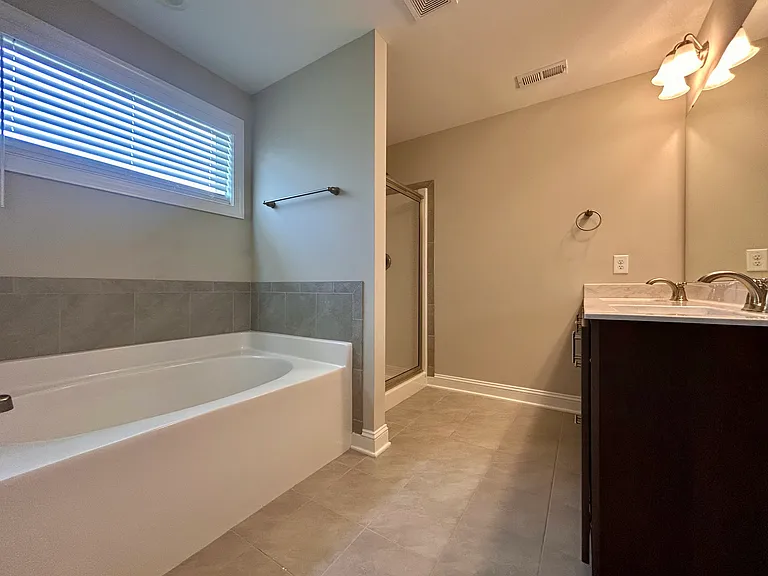 104 Wicklow Ct — Photo 19