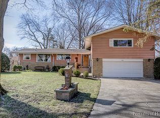 410 Pierce Ave, Roselle, IL 60172