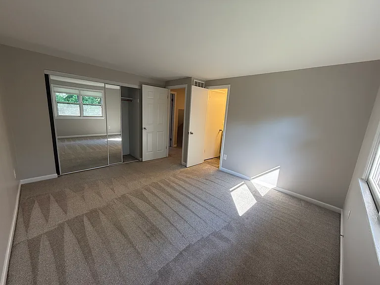 40 Wheatfield Cir — Photo 8