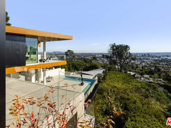 1430 Sunset Plaza Dr, Los Angeles, CA 90069