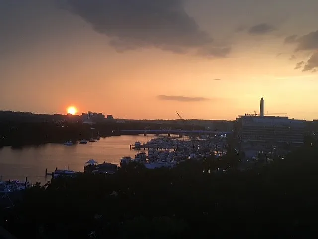 Great Monument views...