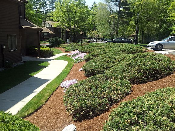 4th image of 87 Highwood Dr