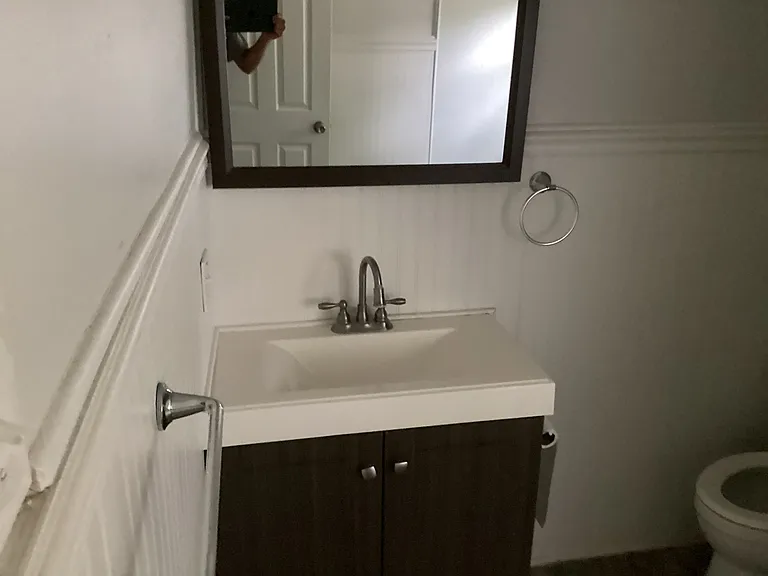 147 Carpenter St — Photo 9