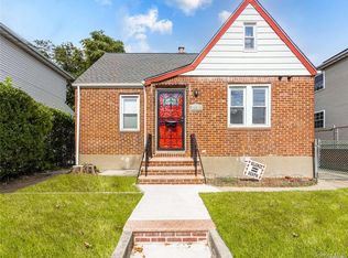 18315 145th Dr, Springfield Gardens, NY 11413