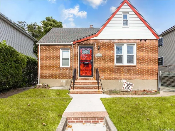 18315 145th Dr, Springfield Gardens, NY 11413