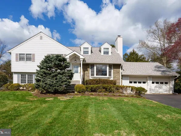 88 Magnolia Ln, Princeton, NJ 08540