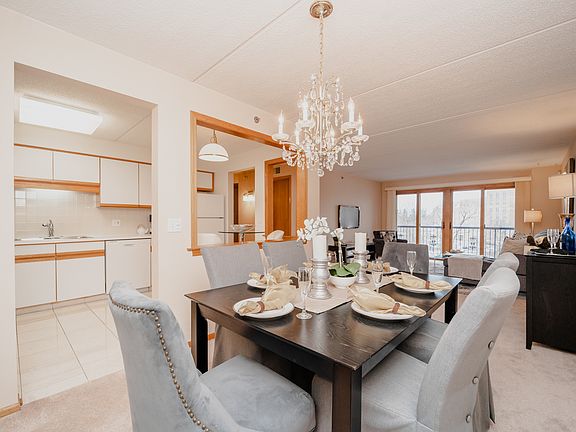 5th image of 7120 N Milwaukee Ave APT 504