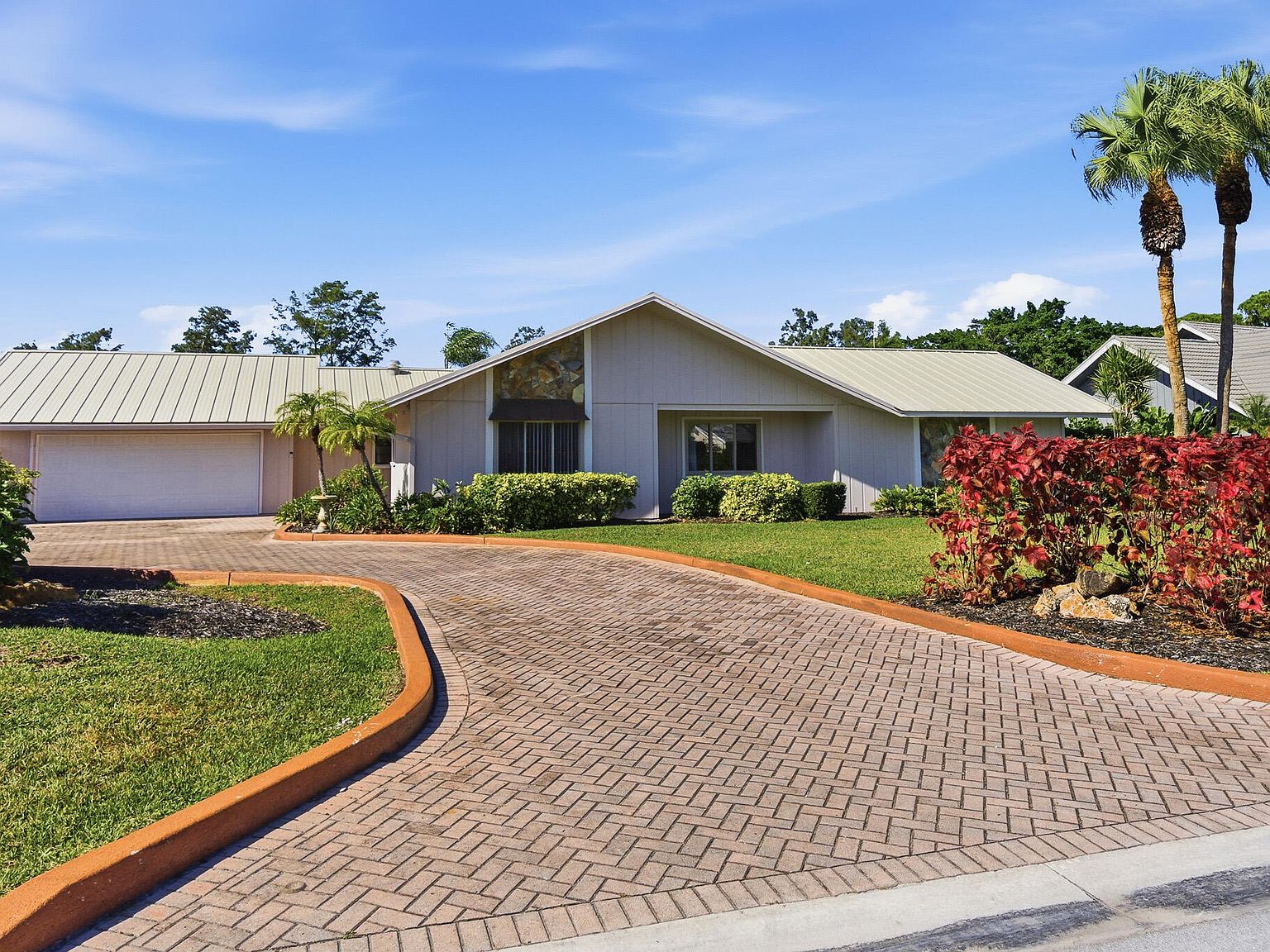 5151 SE Burning Tree Circle