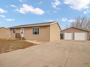 2120 Moose Dr, Sturgis, SD 57785