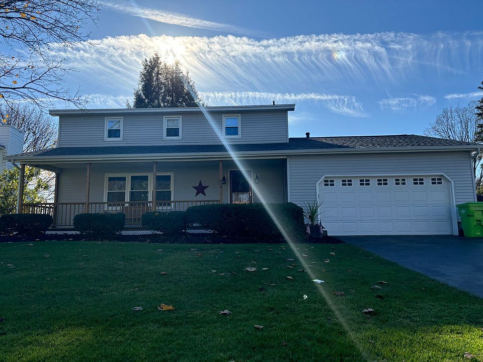 1st image of 402 Branchwood Dr