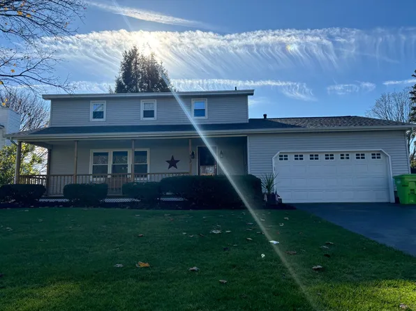 402 Branchwood Dr, Liverpool, NY 13090
