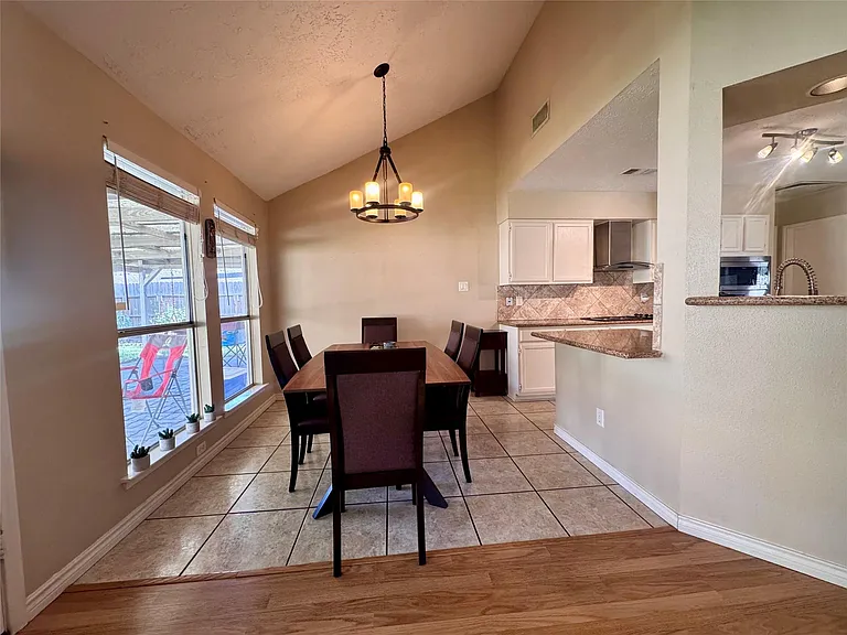 8507 Grove Park Dr — Photo 8