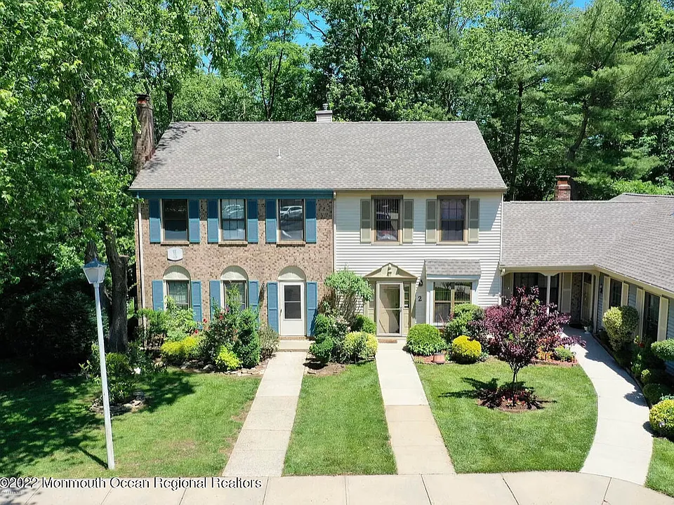 1 Amherst Ct #1