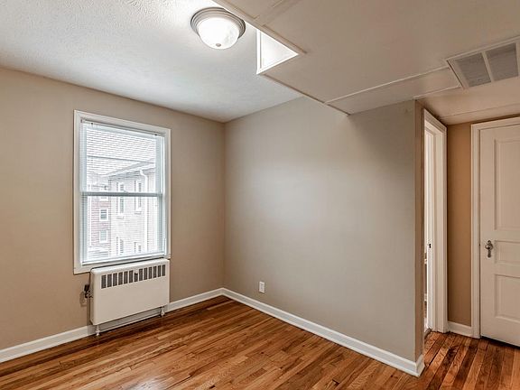 4th image of 3108 Davenport St APT 203
