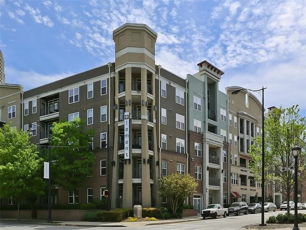 2 bed, 1190 sqft, $2,100 — Photo 1