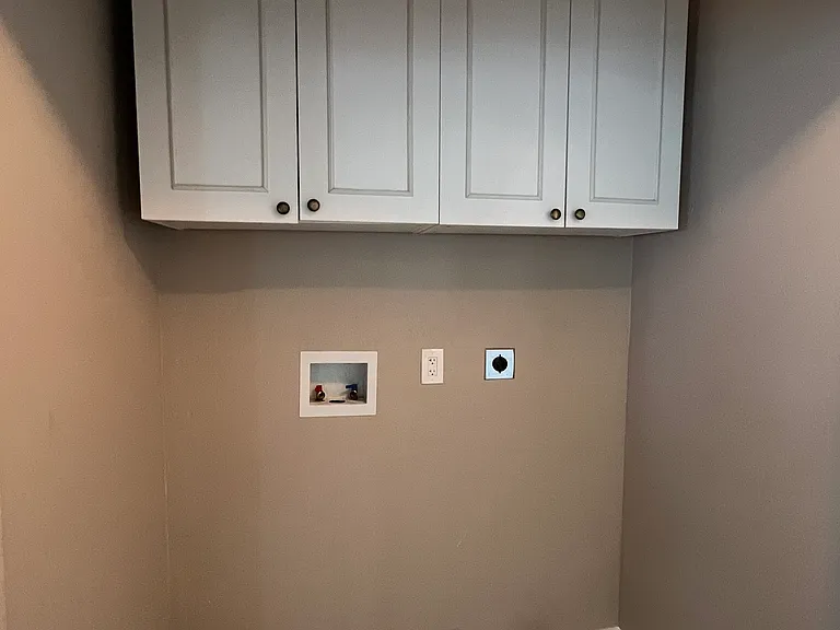 270 Arbor Dr W — Photo 12
