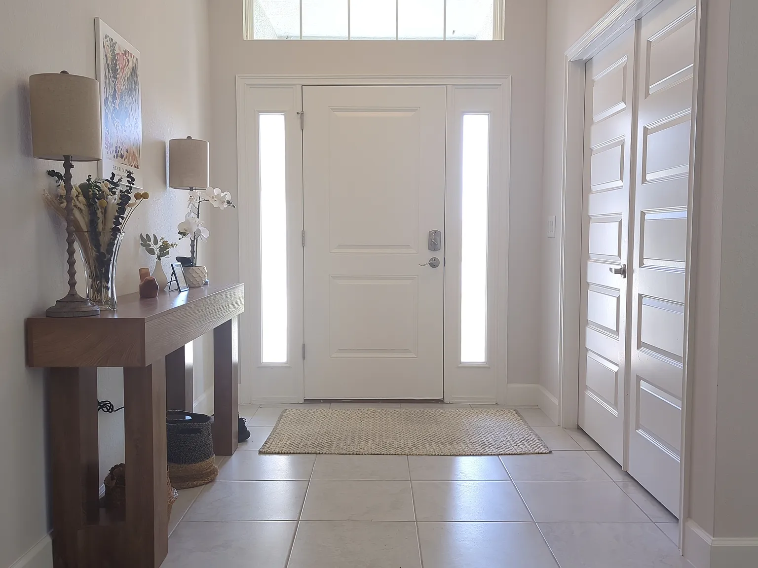 3 bed, 1820 sqft, $2,975 — Photo 2