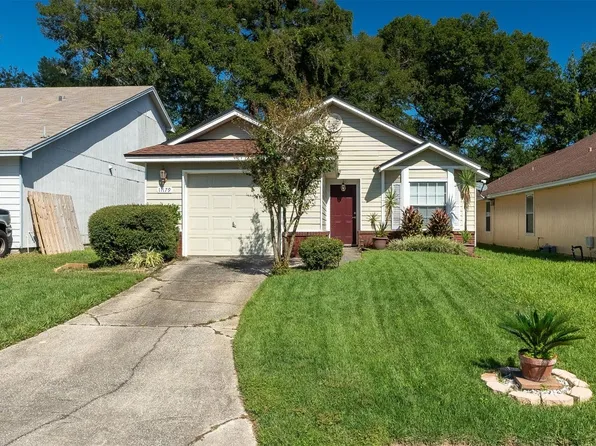 11179 Mikris Dr N, Jacksonville, FL 32225