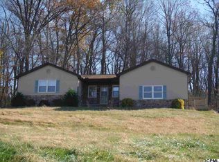 19 Pine Hill Rd, Landisburg, PA 17040