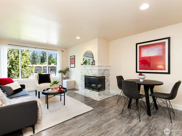300 N 130th Street #7207, Seattle, WA 98133