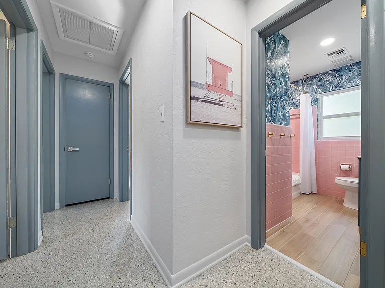 316 SE 33rd Ave — Photo 13
