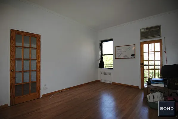 Rented by Bond New York | media 7