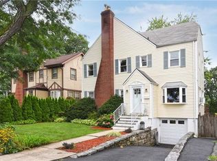 106 Gramatan Dr, Yonkers, NY 10701