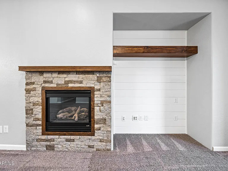 4231 E Marshall Ave — Photo 8
