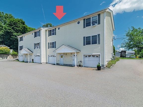 2nd image of 377 Woonasquatucket Ave APT 3