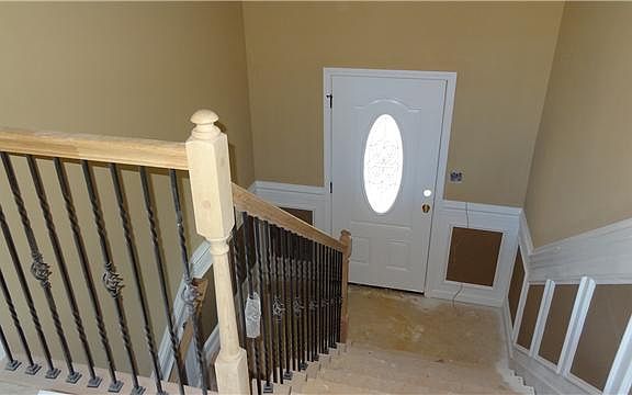 3rd image of 235 Fox Xing Lot 235