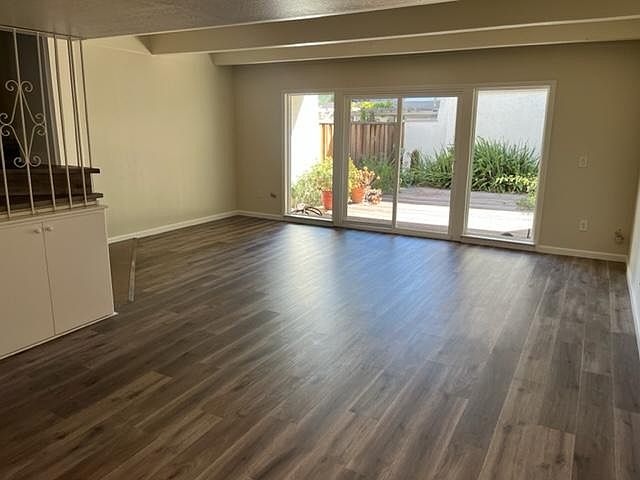 1st image of 10459 Mary Ave