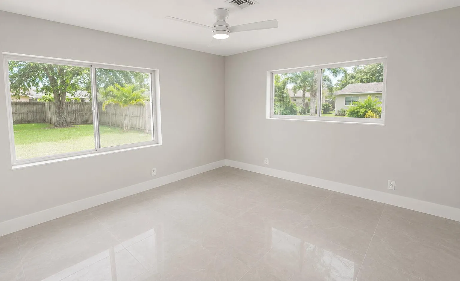 3 bed, 2.0 bath, 1400 sqft, $3,499 — Photo 4