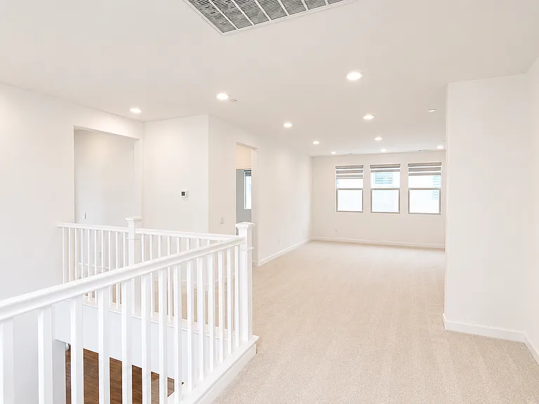 586 Gateway Ln — Photo 13