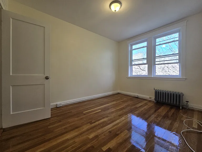 183 Kent St — Photo 7