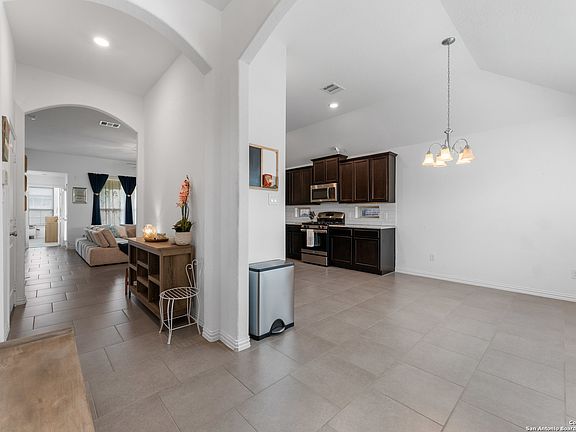 4th image of 14423 PALOMINO PL