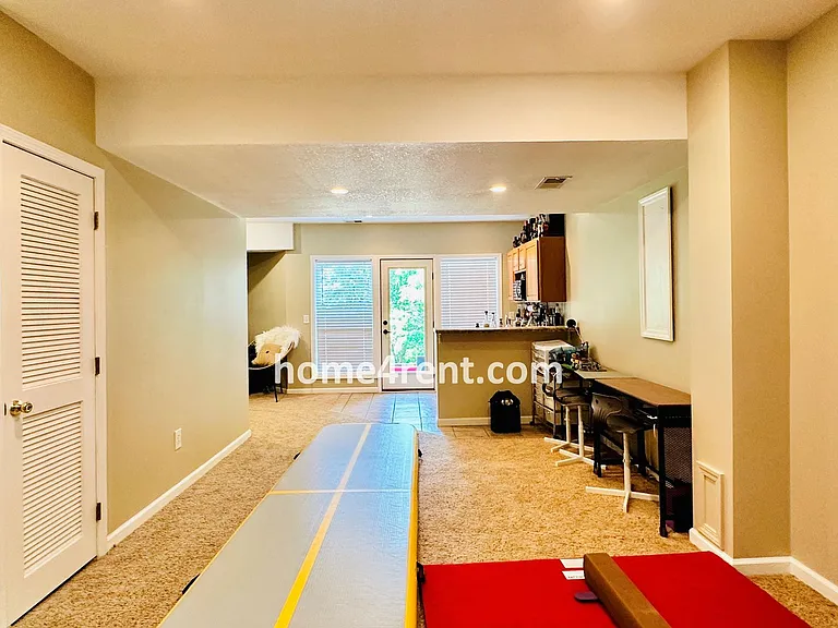 12648 S Hallet St — Photo 53