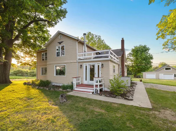 270 Rowland Rd, Lakeville, MI 48367