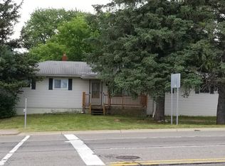 31 S Williams Lake Rd, Waterford, MI 48327