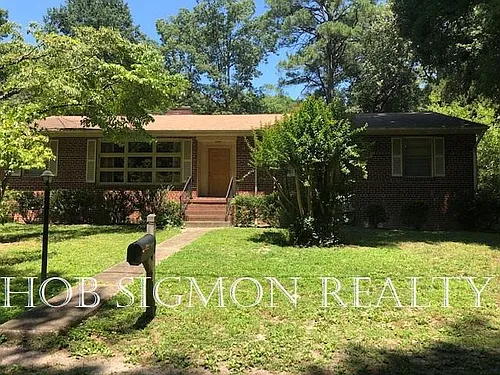 7704 Alvarado Rd Photo 1