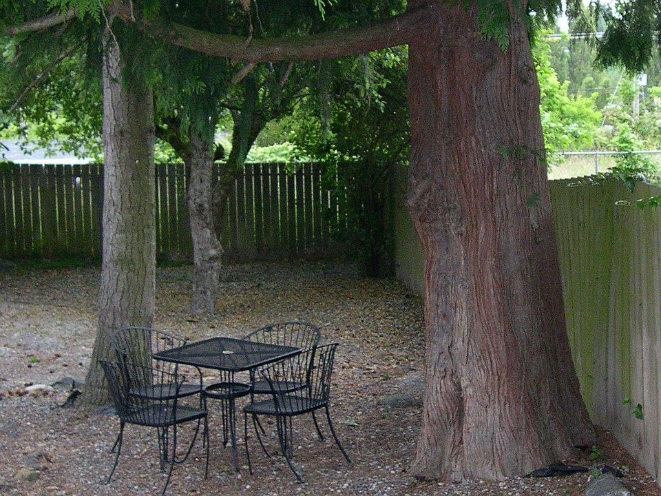 2nd image of 4119 Lexington Pl S