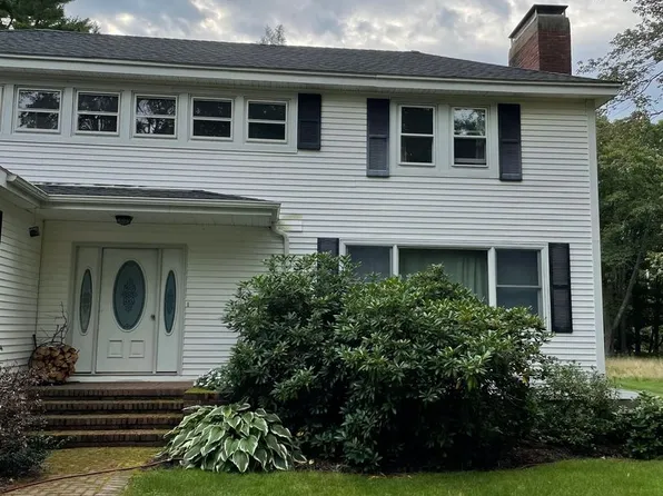 97 Admiral Fitch Avenue, 93-97 Admiral Fitch Ave #9B5420380, Brunswick, ME 04011