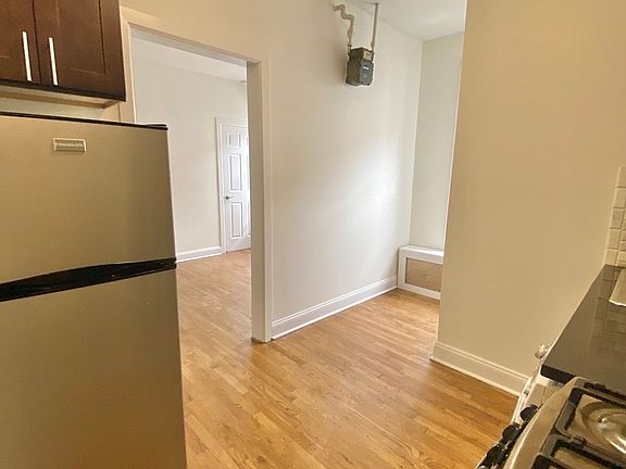 3rd image of 326 E 78th St APT 31