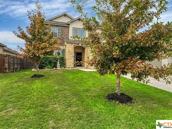 2nd image of 821 Gray Cloud Dr