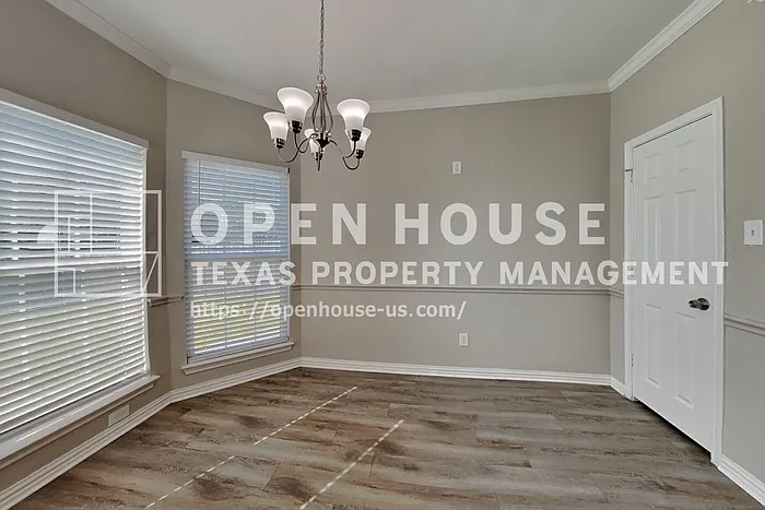 1508 Kendal Dr — Photo 9