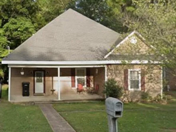 214 Butterworth Ave, Dyersburg, TN 38024