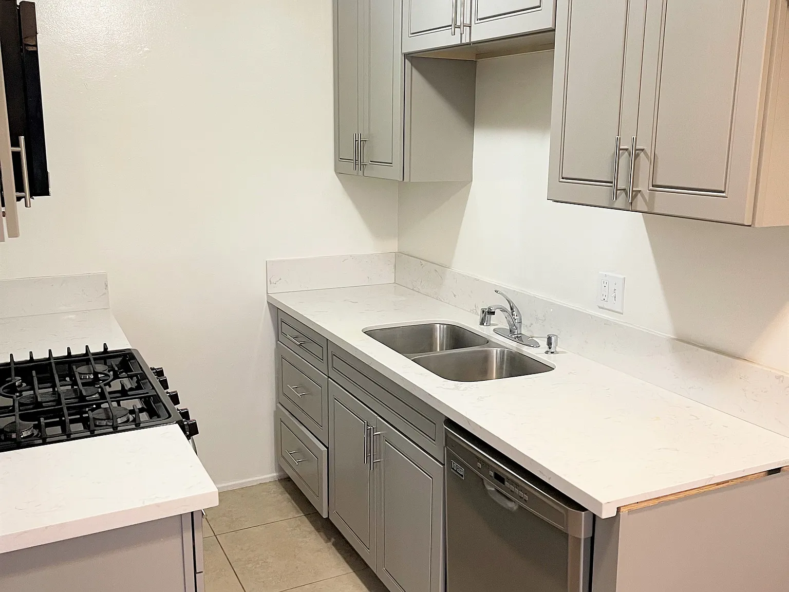 Almansor Hill Apartments — Photo 4