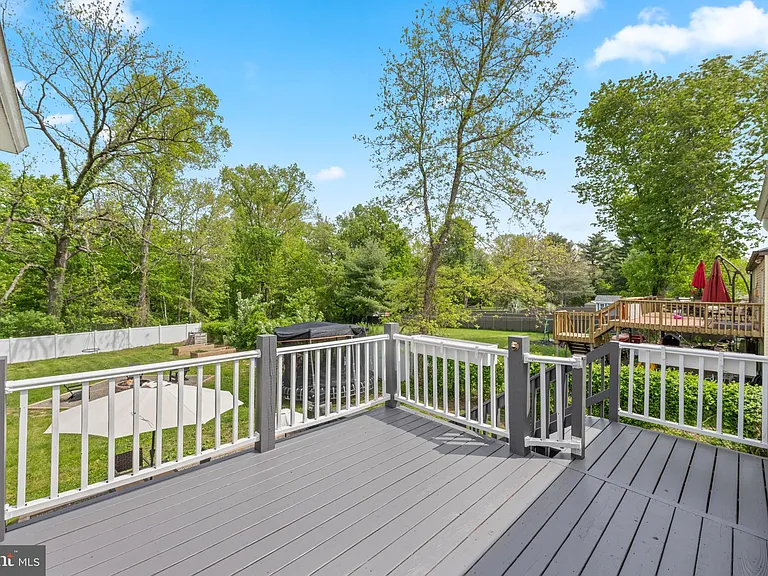 972 Log College Dr — Photo 15