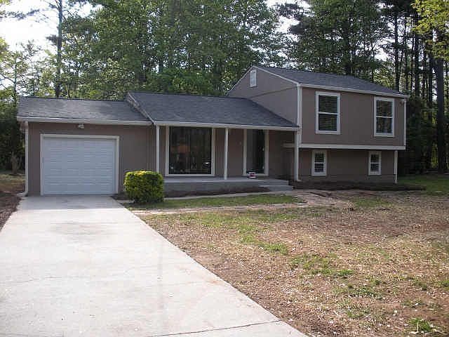 2nd image of 3661 Belmont Abbey Dr